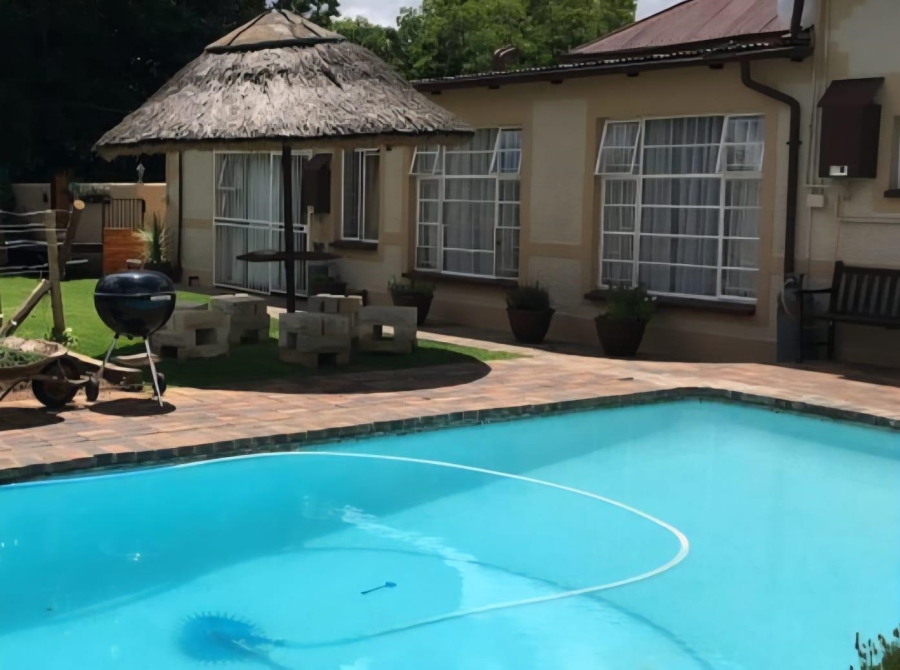 9 Bedroom Property for Sale in Ficksburg Free State
